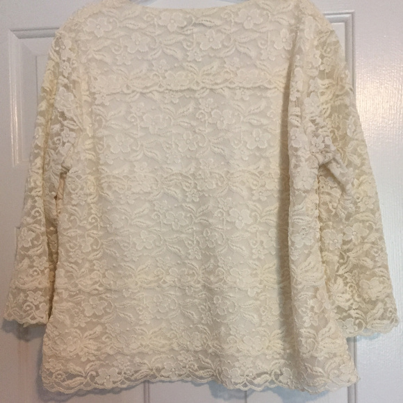 Coldwater Creek Lace Vneck Blouse - 1x - Picture 2 of 6